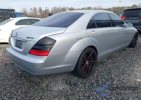 2009 Mercedes-Benz S 550 из США, поврежденный, VIN WDDNG71XX9A241468